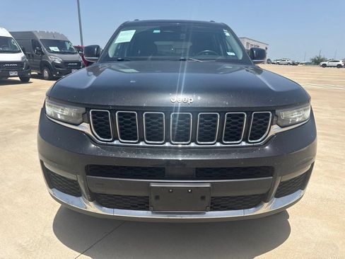 Used 2022 Jeep Grand Cherokee L Limited AWD/4WD image 2