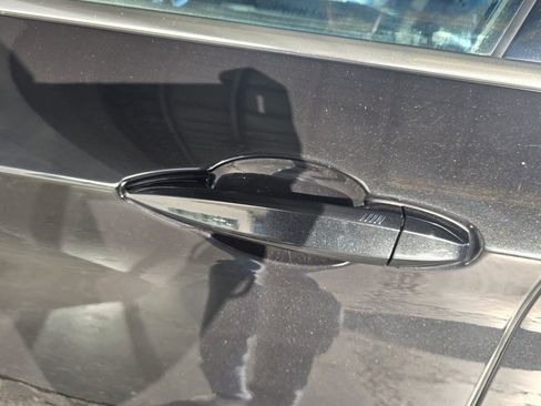 Used 2018 BMW X5 xDrive40e image 27