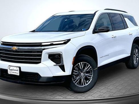 New 2026 Chevrolet Traverse LT w/ Driver Confidence Package image 1