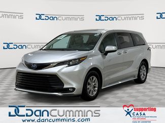 Used 2025 Toyota Sienna XLE AWD/4WD video 1