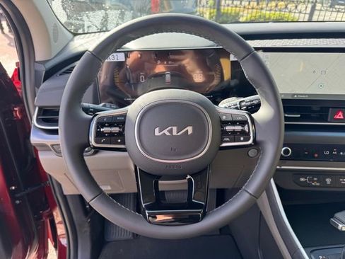 New 2026 Kia Carnival FWD image 27