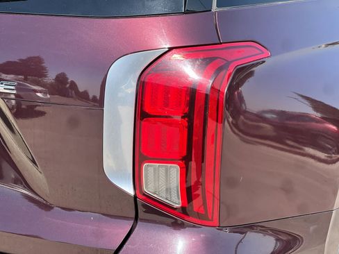 Used 2024 Hyundai Palisade Limited FWD image 29