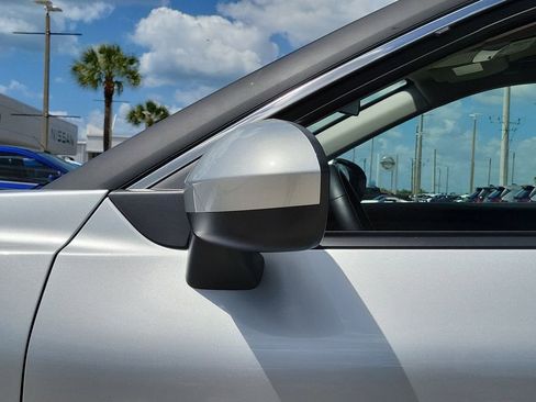 Used 2025 Nissan Rogue SV image 10