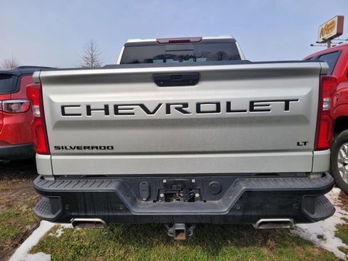 Used 2021 Chevrolet Silverado 1500 LT Trail Boss w/ Convenience Package II image 9