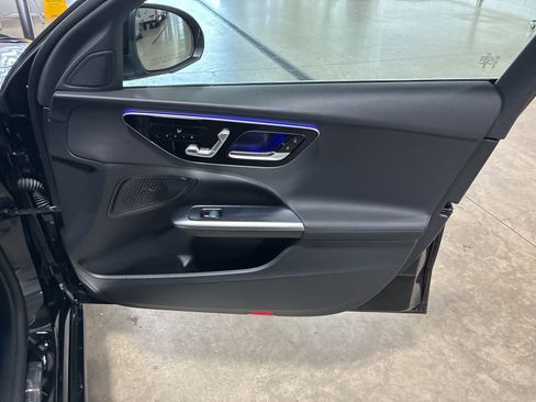 Used 2025 Mercedes-Benz C 300 4MATIC Sedan image 18