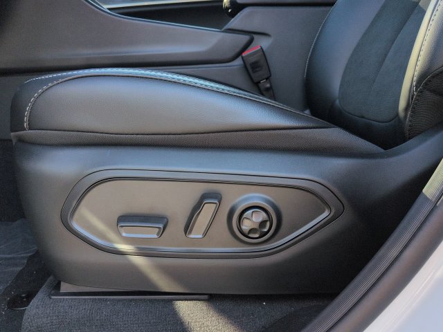 New 2027 Jeep Grand Cherokee Altitude RWD image 18