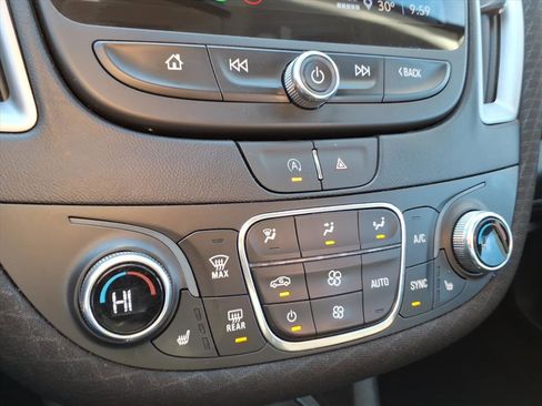 Used 2024 Chevrolet Malibu LT image 25