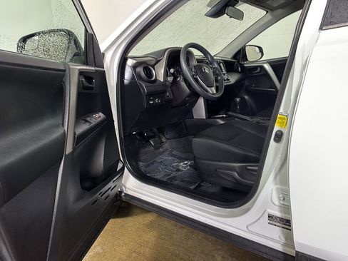 Used 2018 Toyota RAV4 LE w/ All Weather Liner Package image 2