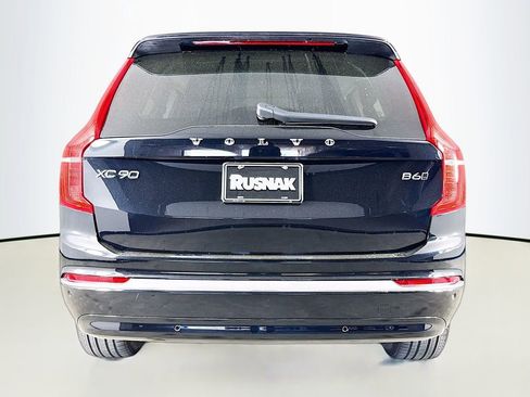 Used 2025 Volvo XC90 B6 Ultra image 6