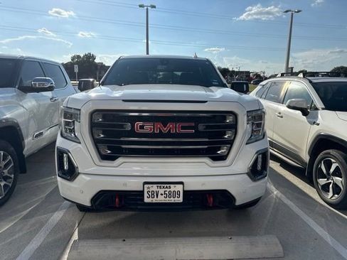 Used 2021 GMC Sierra 1500 AT4 w/ AT4 Premium Package AWD/4WD image 8
