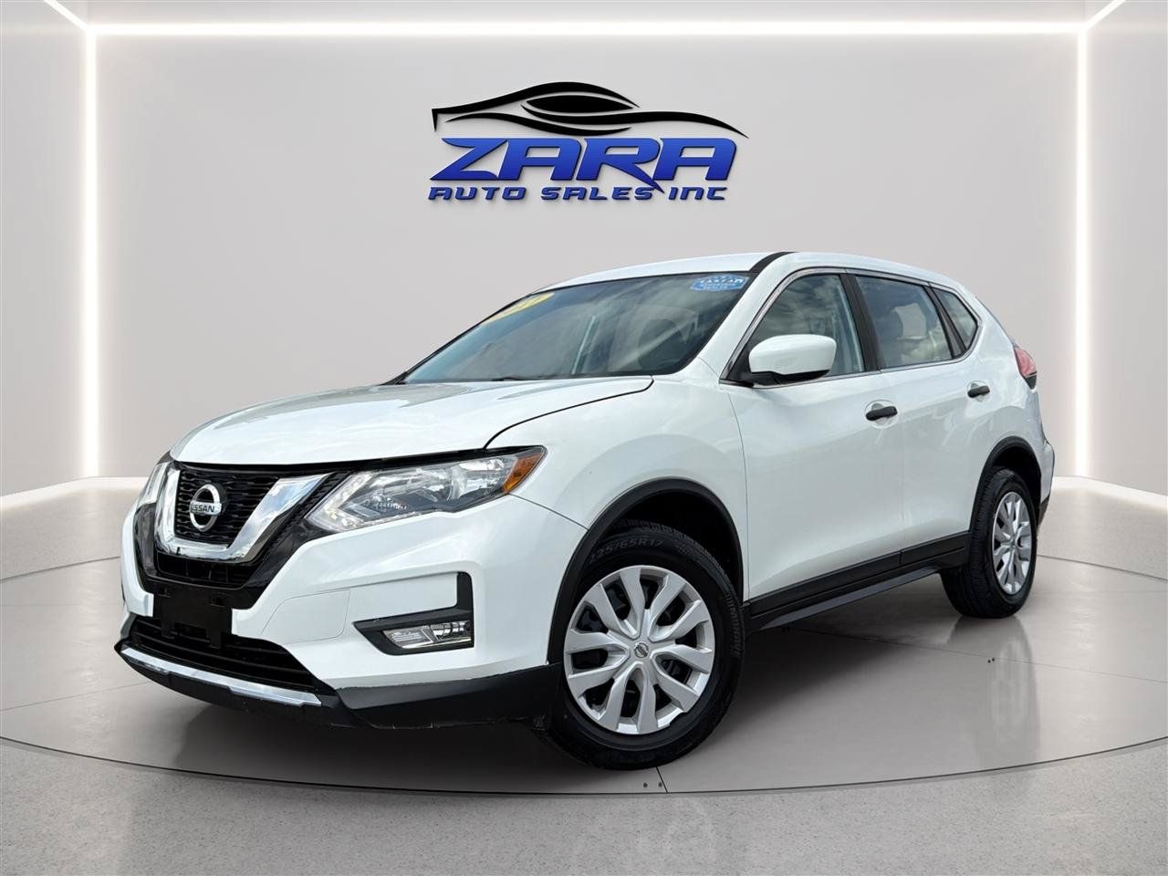 Used 2017 Nissan Rogue S AWD/4WD image 1