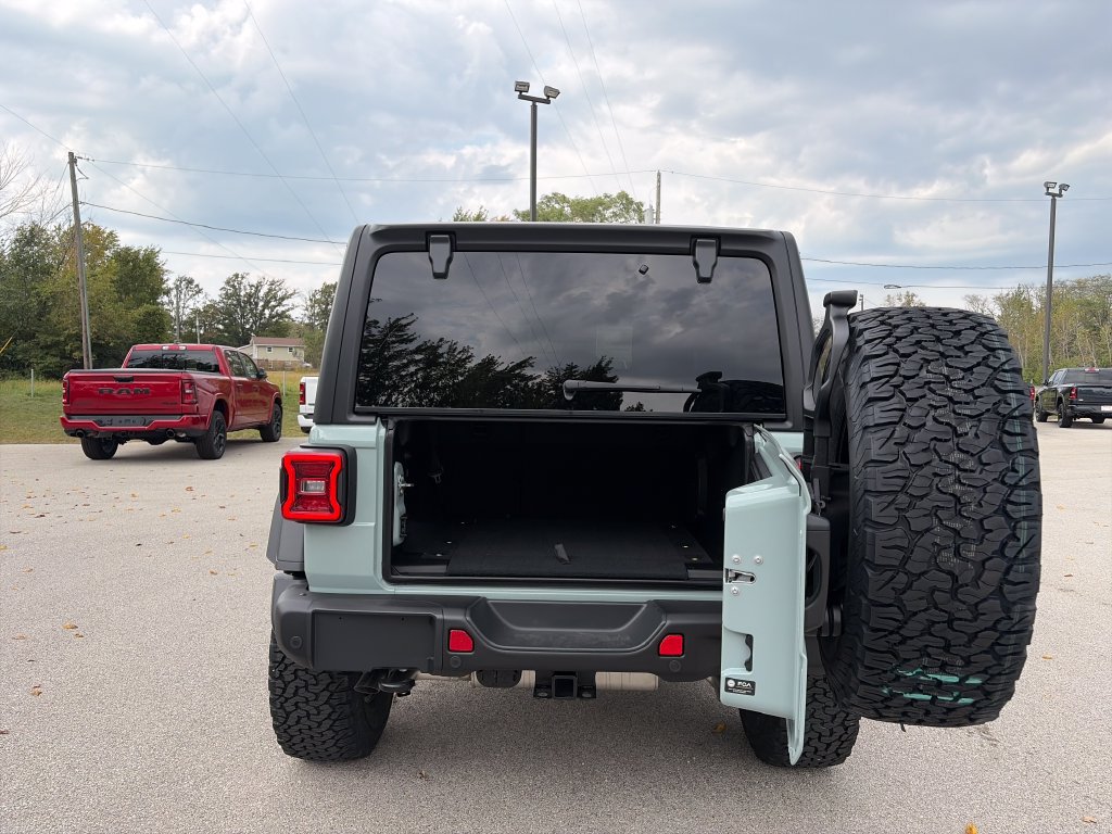 New 2027 Jeep Wrangler Unlimited Rubicon 392 AWD/4WD image 8