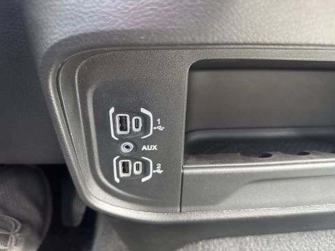 Used 2025 RAM 2500 Big Horn w/ Bed Convenience Group AWD/4WD image 24