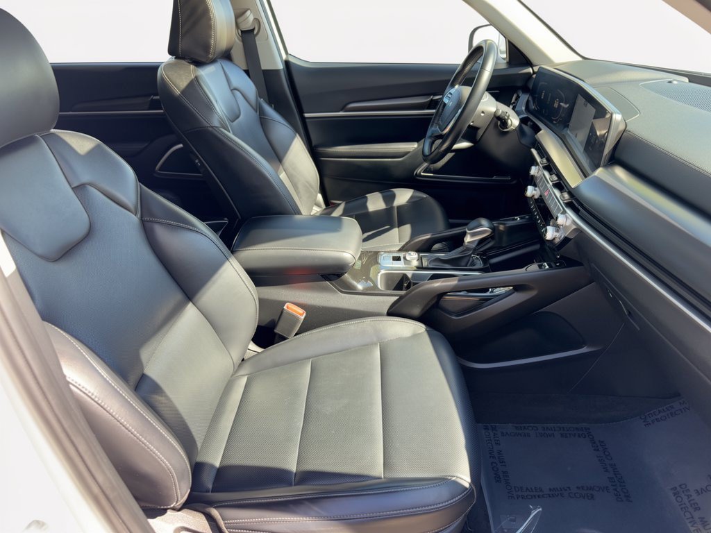 Used 2025 Kia Telluride S FWD image 30