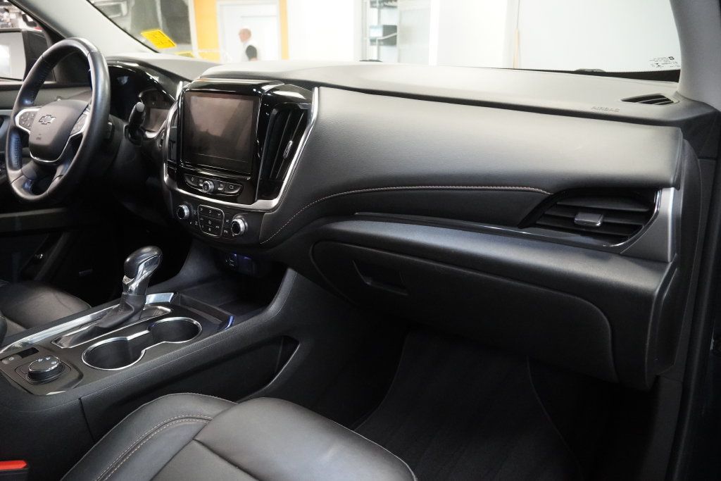 Used 2021 Chevrolet Traverse RS AWD/4WD image 29
