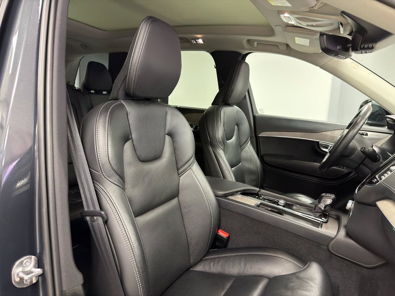 Used 2022 Volvo XC90 T6 Inscription AWD/4WD image 12