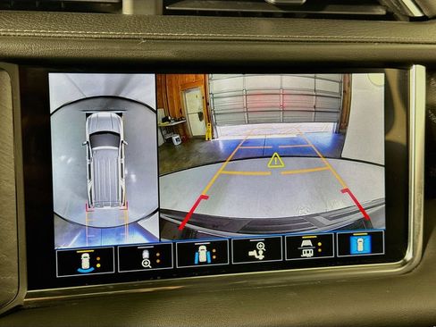 Used 2021 GMC Yukon Denali w/ LPO, Illumination Package AWD/4WD image 50