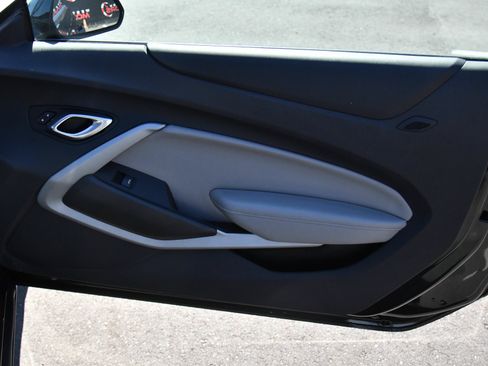Used 2023 Chevrolet Camaro LT RWD image 35