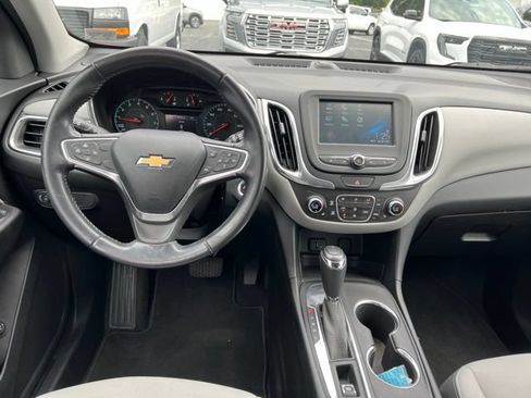 Used 2018 Chevrolet Equinox LT FWD image 8