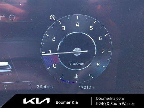 Certified 2025 Kia Sportage SX AWD/4WD image 14