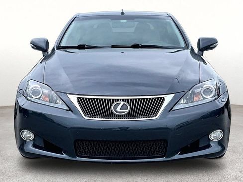 Used 2011 Lexus IS 350C w/ Luxury Pkg RWD image 4