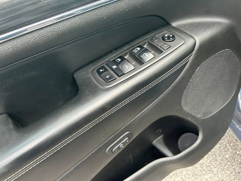 Used 2021 Jeep Grand Cherokee Limited AWD/4WD image 11