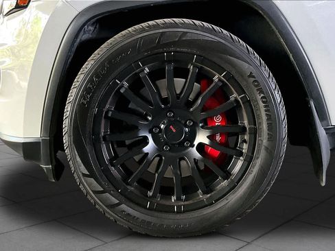 Used 2018 Jeep Grand Cherokee Trailhawk w/ Trailhawk Luxury Group image 10