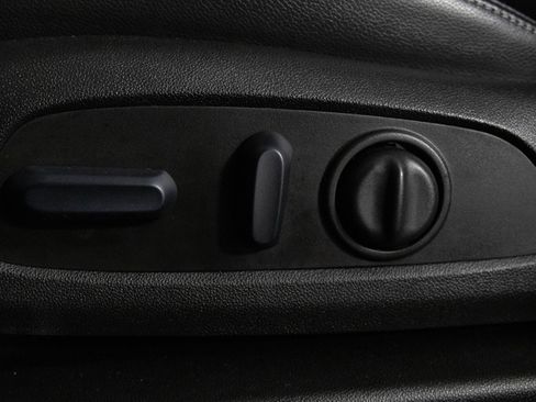 Certified 2023 GMC Terrain SLT image 19