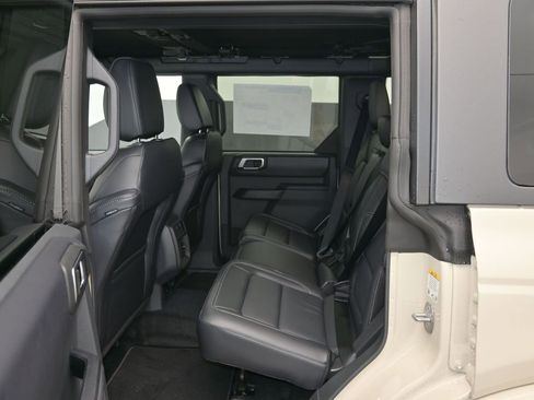 New 2025 Ford Bronco Outer Banks image 16