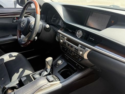 Used 2018 Lexus ES 350 ES 350 w/ Navigation System Package image 30