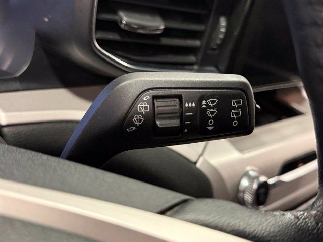 Used 2024 Ford Explorer XLT w/ Equipment Group 202A AWD/4WD image 15