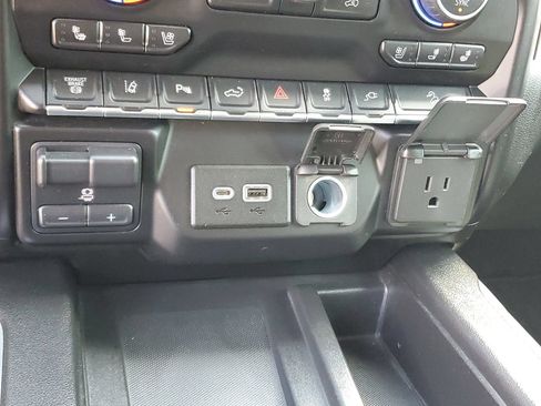 Used 2020 Chevrolet Silverado 2500 LTZ w/ LTZ Premium Package AWD/4WD image 25