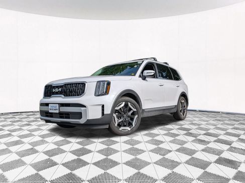 Used 2025 Kia Telluride EX AWD/4WD image 2