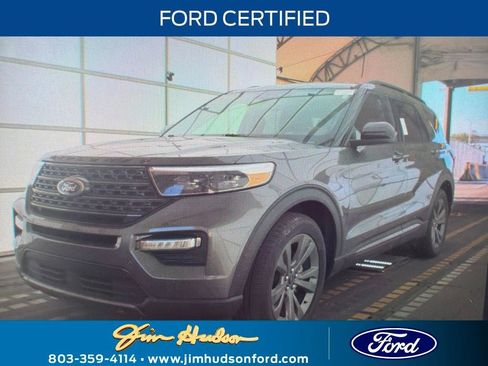 Used 2023 Ford Explorer XLT w/ Equipment Group 202A RWD image 1