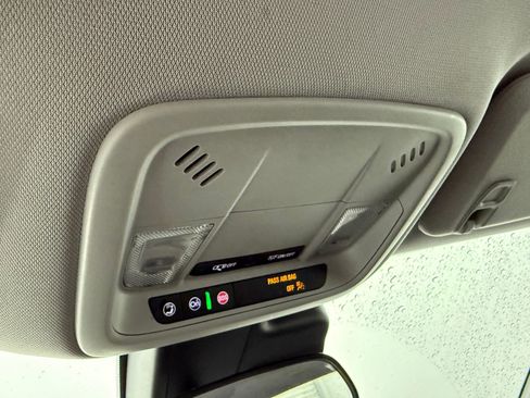 Used 2025 Chevrolet Malibu LT image 23