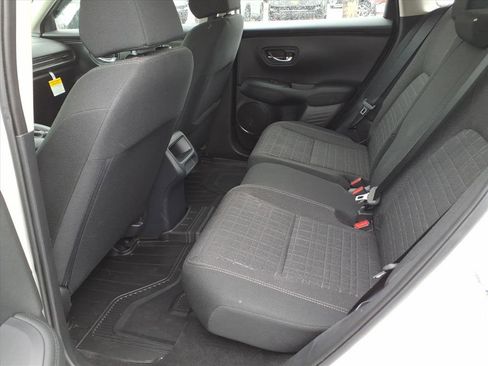 Used 2025 Honda HR-V LX image 5