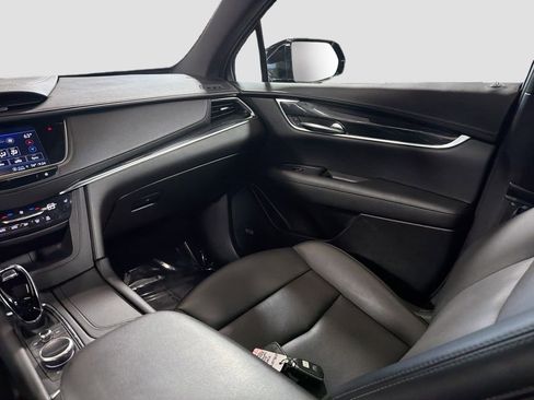 Used 2022 Cadillac XT5 Premium Luxury AWD/4WD image 26