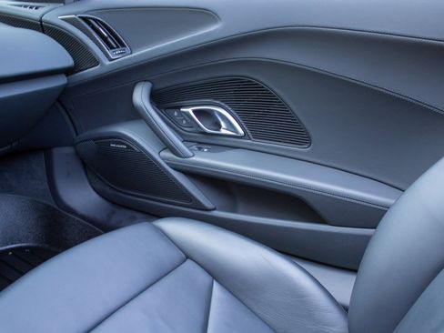 Used 2021 Audi R8 V10 image 19