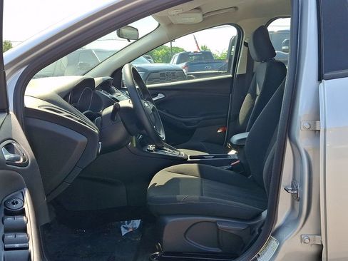 Used 2017 Ford Focus SE FWD image 13