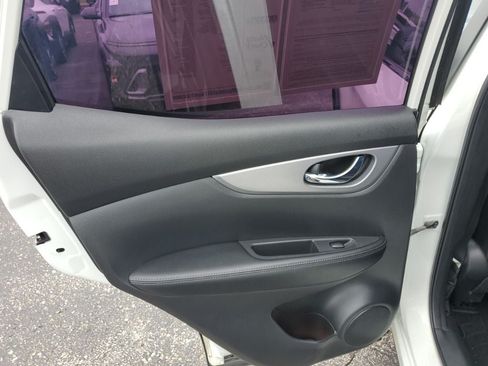 Used 2020 Nissan Rogue Sport SL AWD/4WD image 40