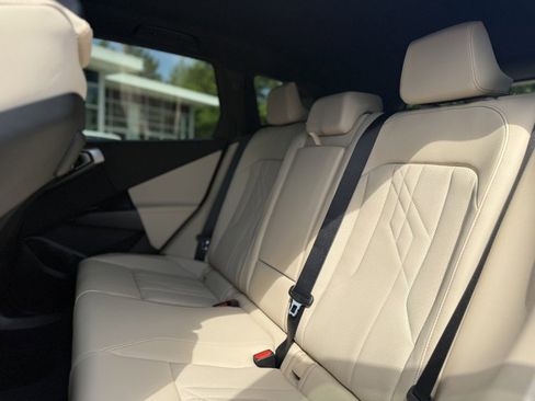 New 2026 BMW X3 xDrive30 w/ Premium Package image 14