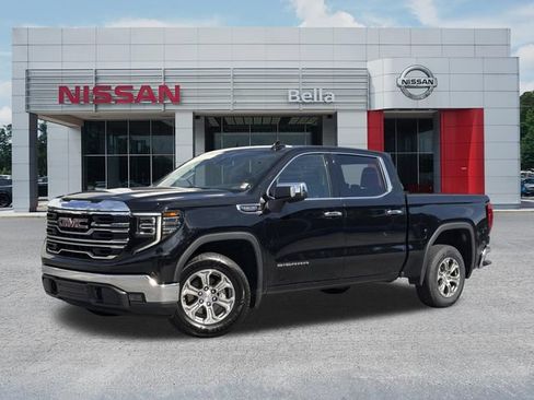 Used 2025 GMC Sierra 1500 SLT RWD image 1