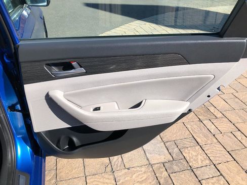 Used 2019 Hyundai Sonata Limited image 27