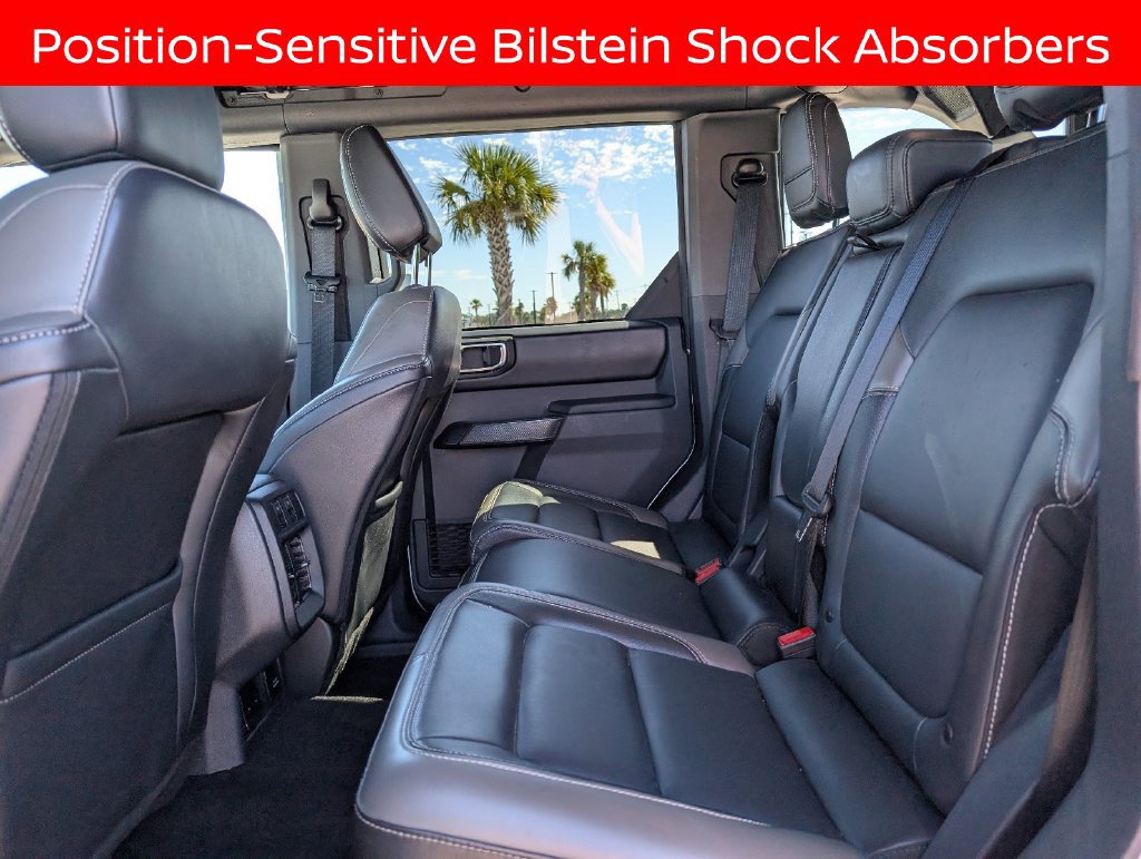 Used 2025 Ford Bronco Outer Banks w/ Sasquatch Package AWD/4WD image 29