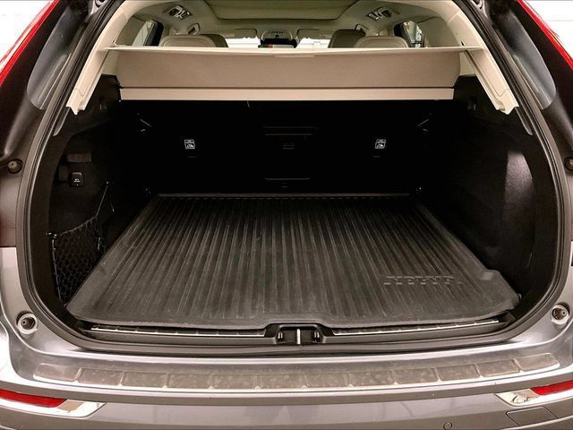 Used 2020 Volvo XC60 T6 Inscription w/ Protection Package Premier AWD/4WD image 34