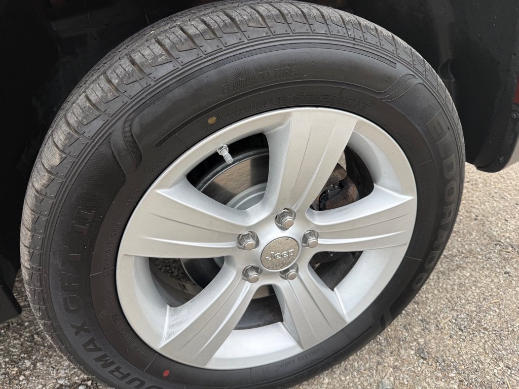 Used 2012 Jeep Patriot Latitude AWD/4WD image 17