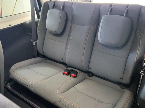 Used 2025 Jeep Wrangler Sport AWD/4WD image 33