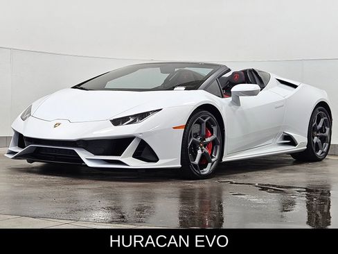 Used 2024 Lamborghini Huracan EVO image 1