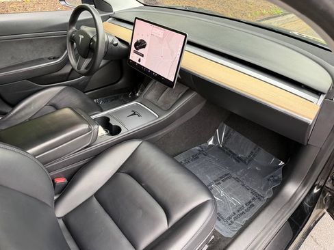 Used 2021 Tesla Model 3 Standard Range Plus RWD image 30