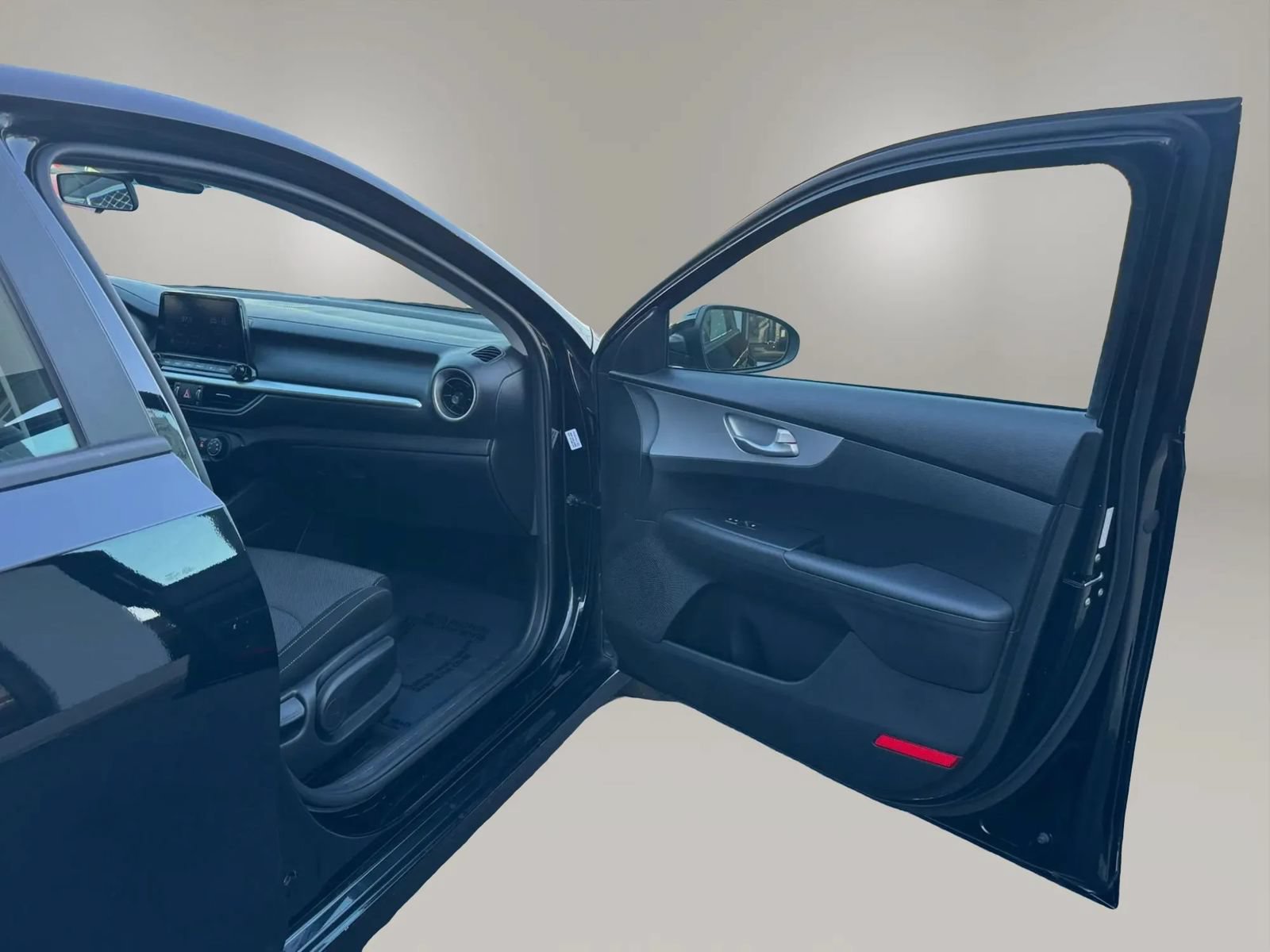 Used 2023 Kia Forte LXS FWD image 15